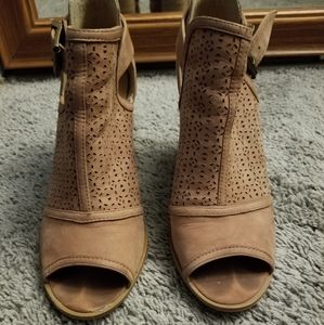 Tommy Hilfiger booties